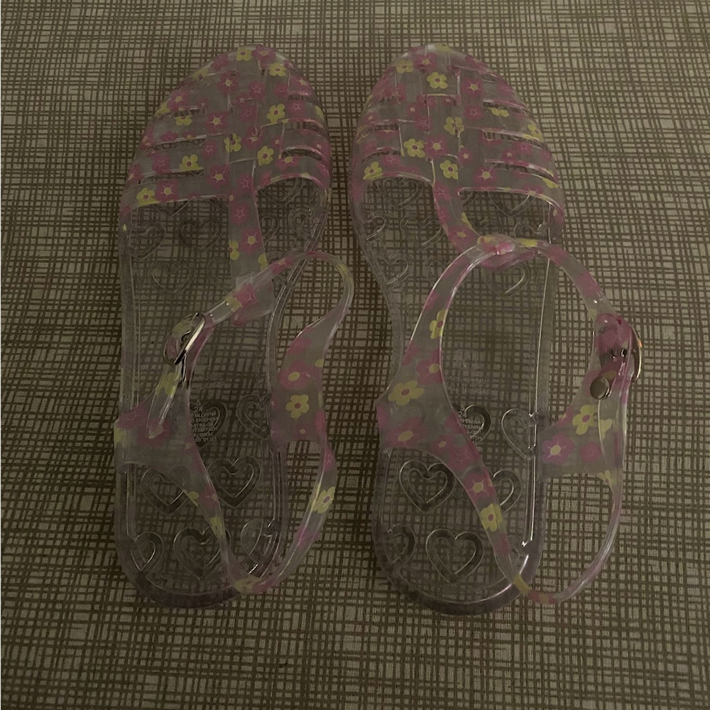 Youth’s summer sandals